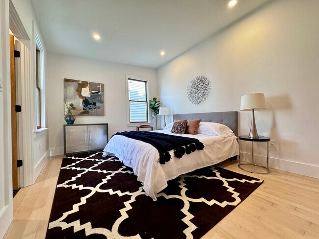 Building Photo - 51 Market St