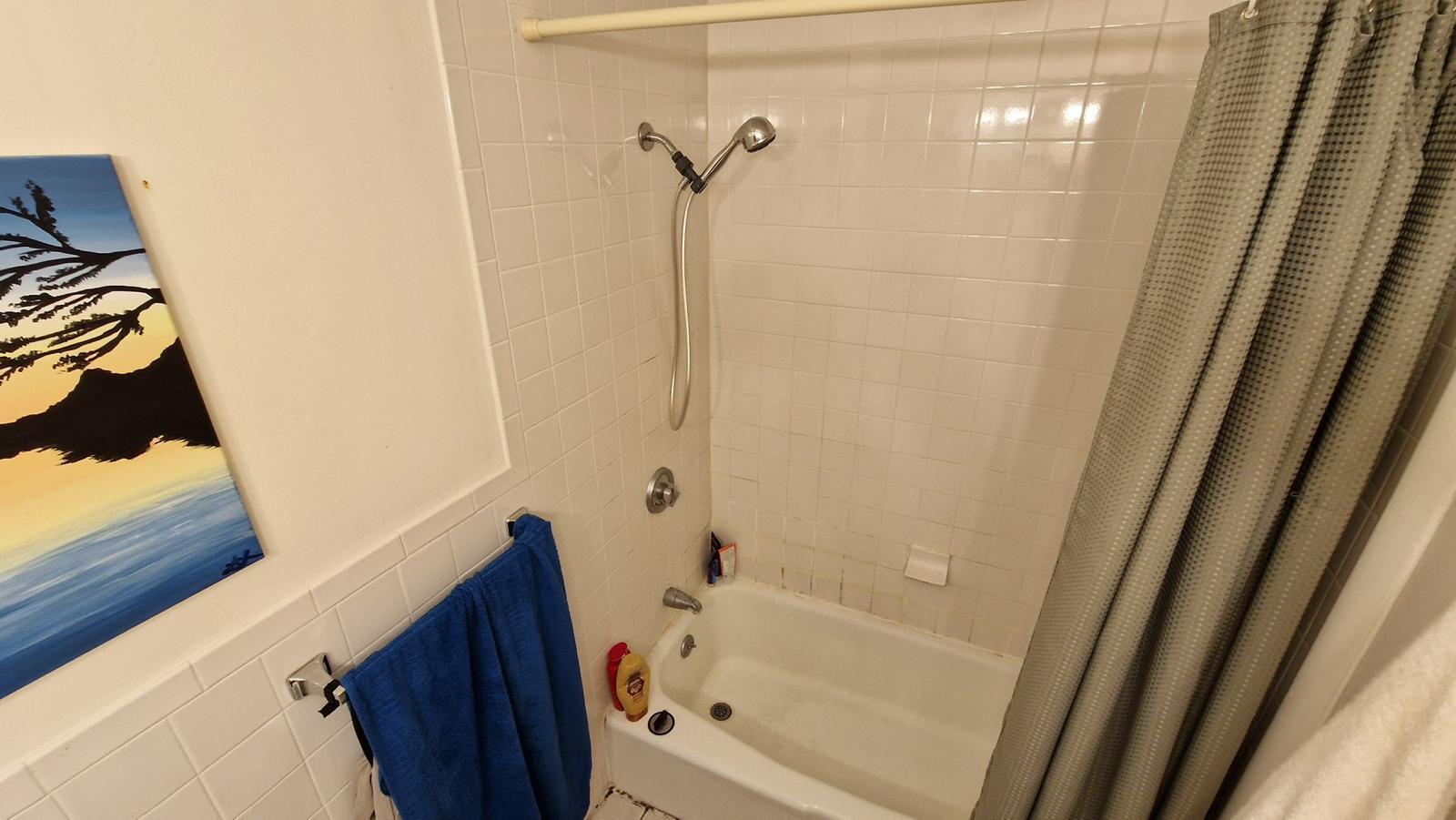 Building Photo - 19 Hunting St