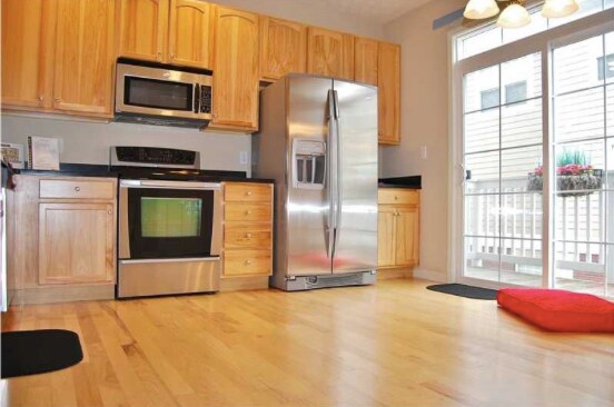 Building Photo - 70 Florence St