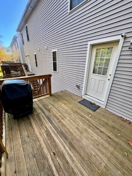 Building Photo - 150 Worcester St