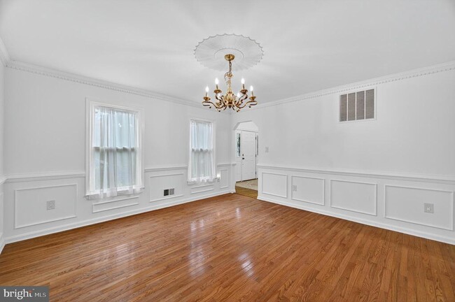Building Photo - 14917 Brownstone Dr