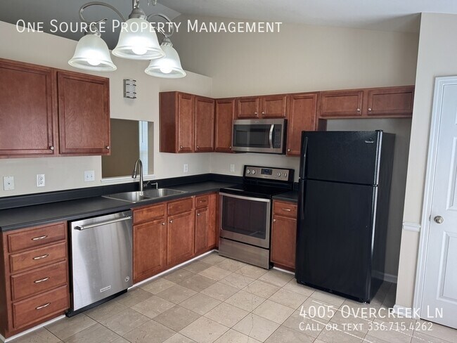 Building Photo - 4005 Overcreek Ln