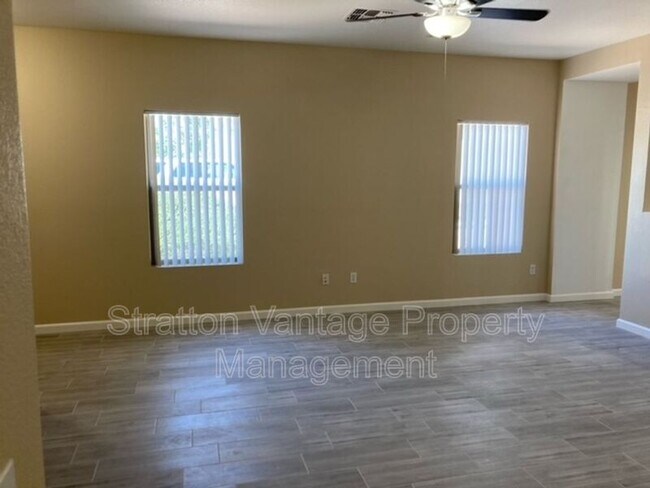 Building Photo - 1017 S Clancy Cir