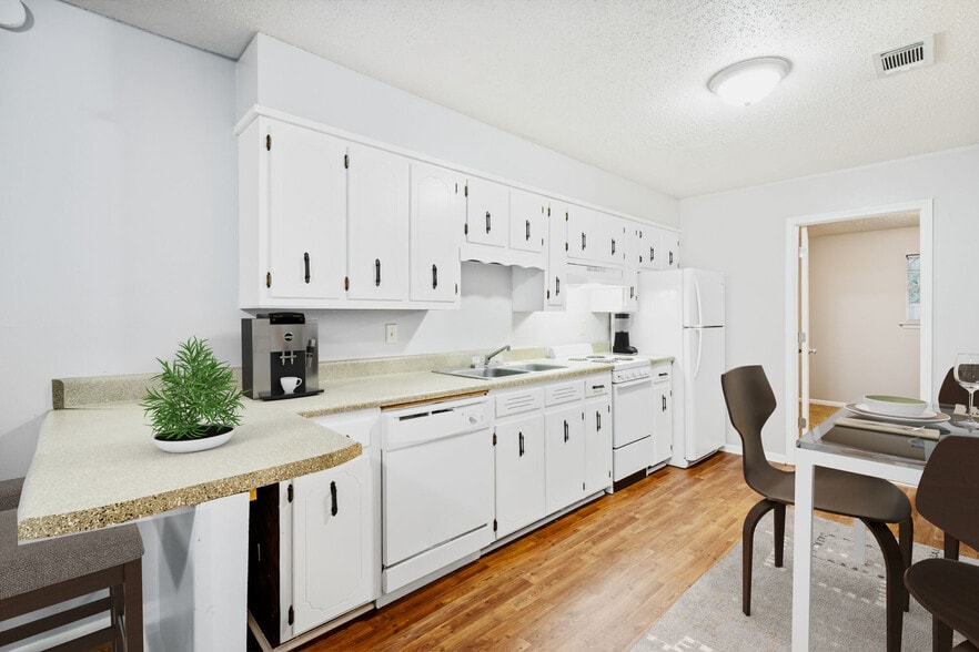 Building Photo - Spartan Crossing