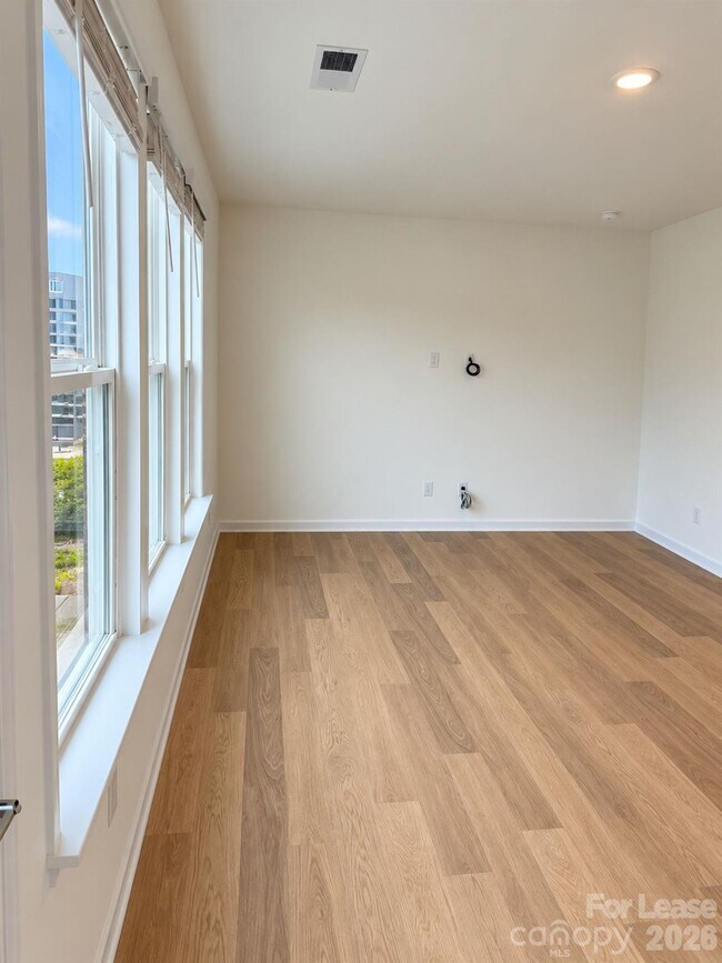 Building Photo - 3009 Rexton Ln