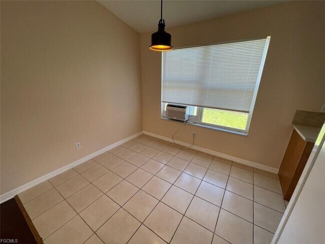 Building Photo - 3308 42nd St SW