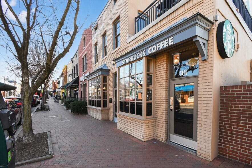 Wisconsin Ave. storefronts - 3925 Davis Pl NW