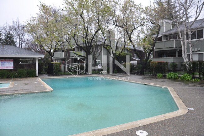 Building Photo - 200 Compton Cir