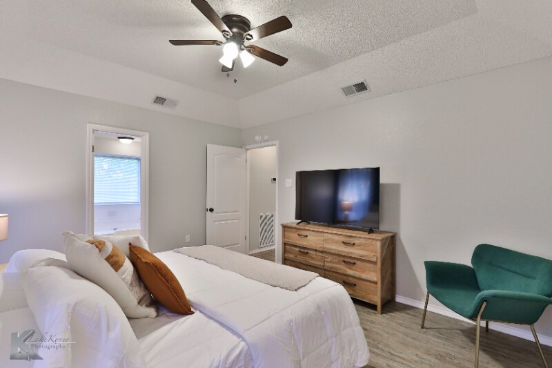 Building Photo - 1502 Sir Thopas Ct