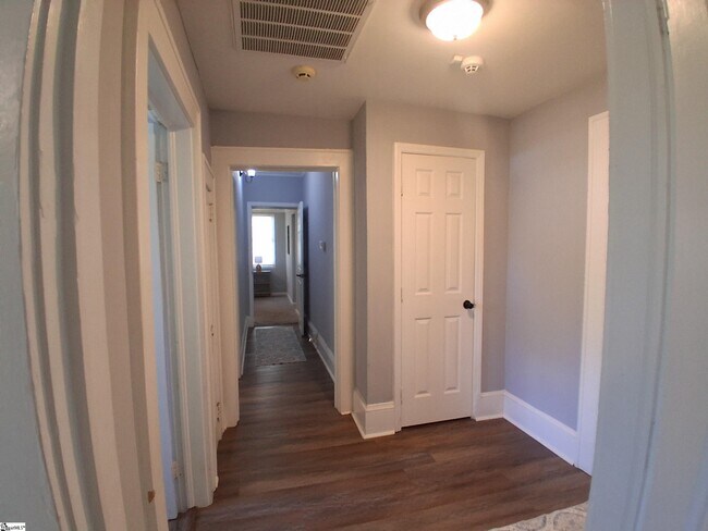 Building Photo - 506 Pinckney St