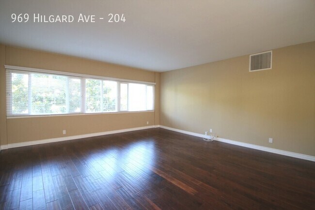 Building Photo - 969 Hilgard Ave