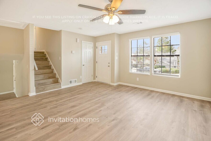 Building Photo - 1065 Parkwest Ct