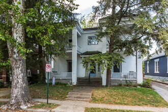 Building Photo - 51 Mentelle Park