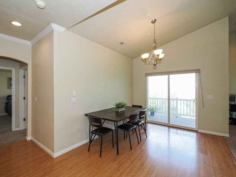 Building Photo - 1138 Meadow Fork Rd