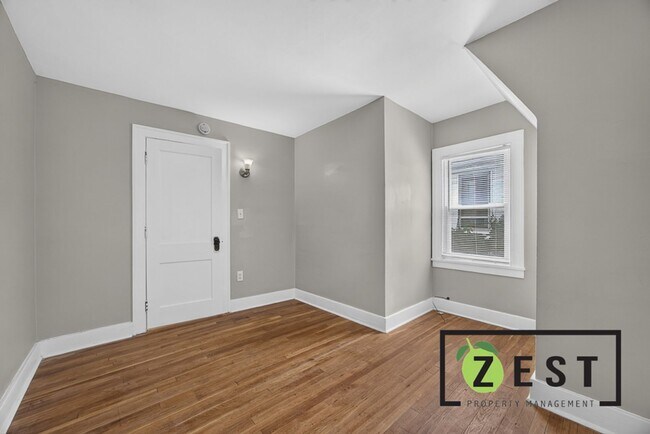 Building Photo - 3496 Courville St