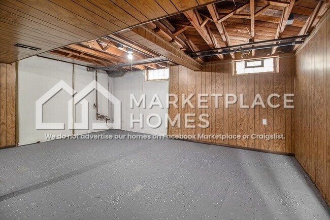 Building Photo - 22578 Raven Ave