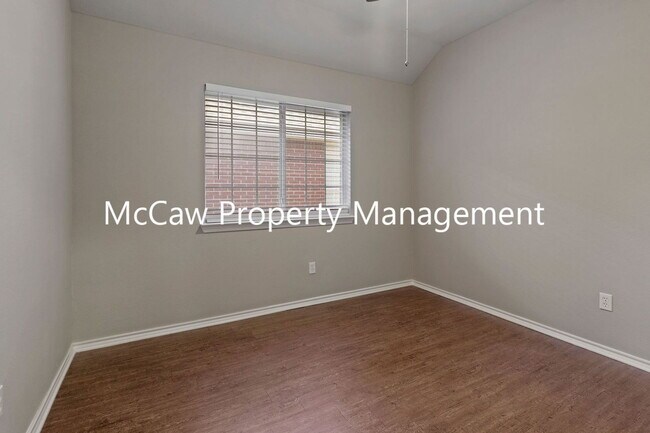 Building Photo - 7012 Deer Ridge Dr