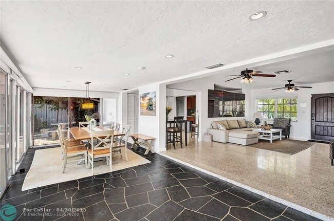 Building Photo - 3230 S Terra Mar Dr