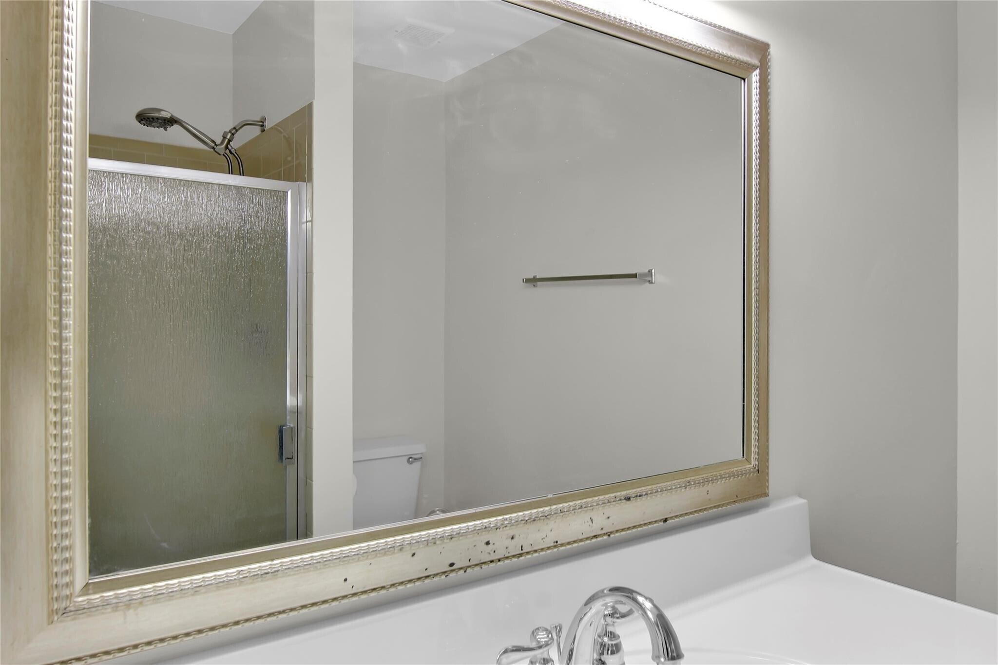 Building Photo - 7801 Courtyard Run W