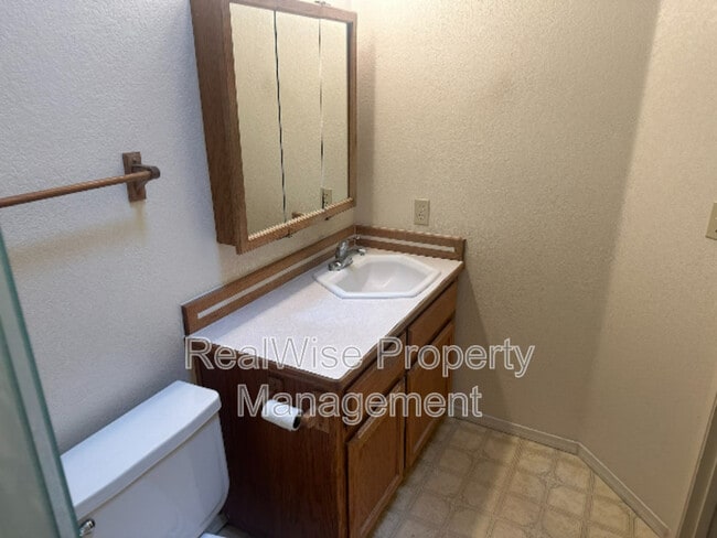 Building Photo - 1467 Cameo Ct