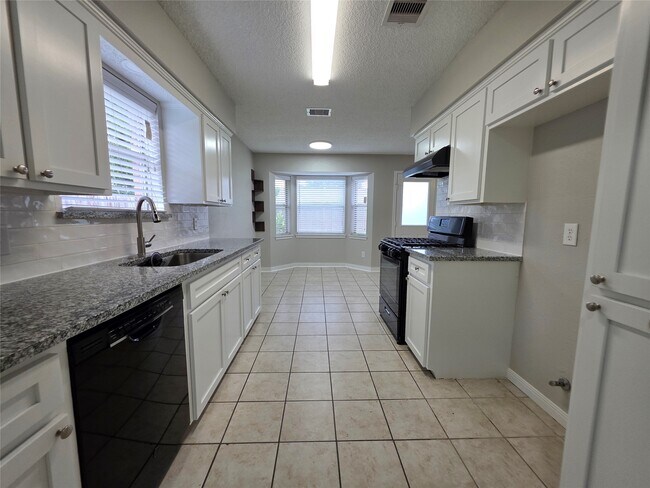 Building Photo - 6607 Rockfield Dr