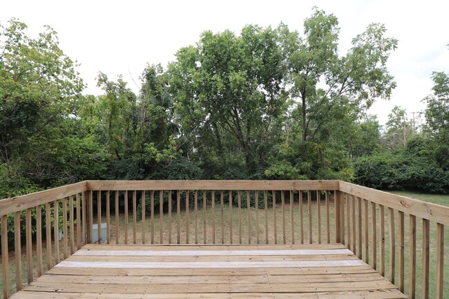Building Photo - 3852 Sugar Creek Dr