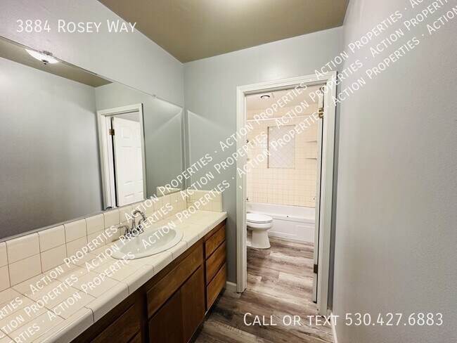 Building Photo - 3884 Rosey Way