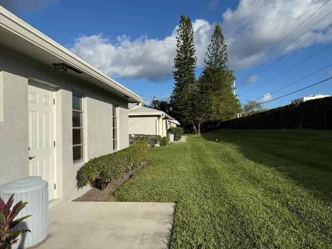 Building Photo - 14676 Canalview Dr