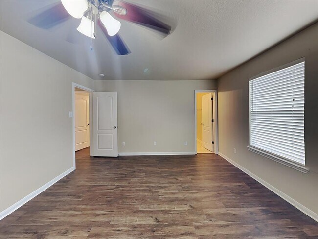 Building Photo - 3743 Jewel Point Dr