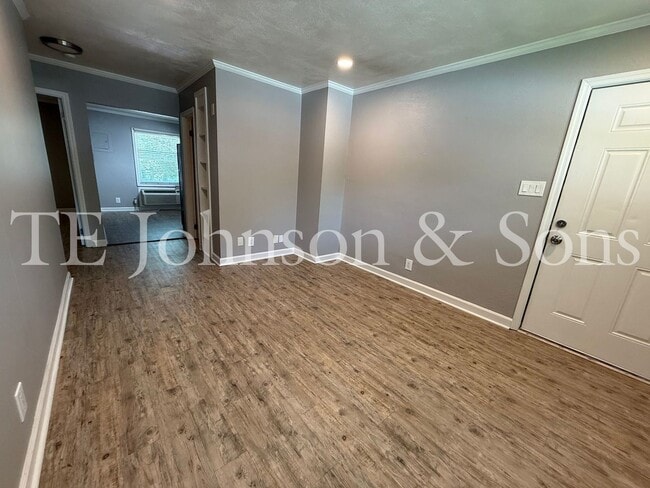 Building Photo - Sterling Pointe Apartments – Updated 2 Bedroom Living in West End Winston-Salem