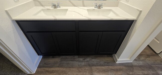 Building Photo - 1706 STELVIO PASS Dr