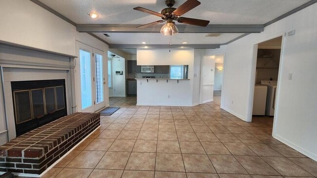 Building Photo - 1585 Devon Way
