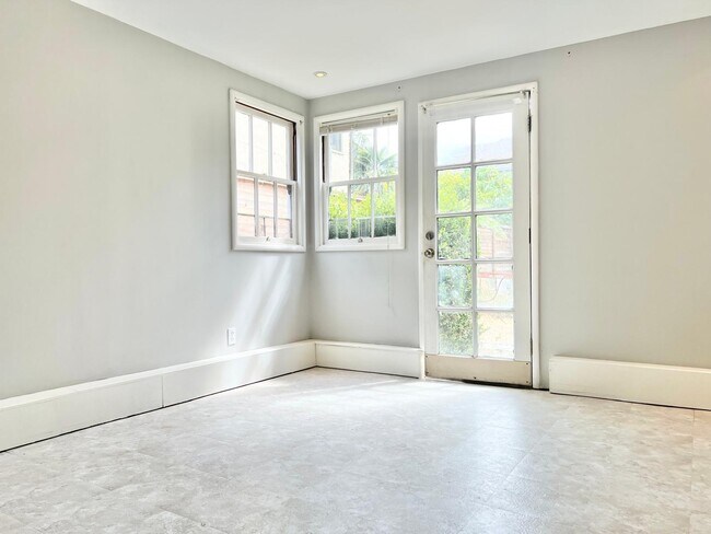 Building Photo - 1390 Dwight Way