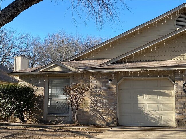 Building Photo - 2024 Redwing Way