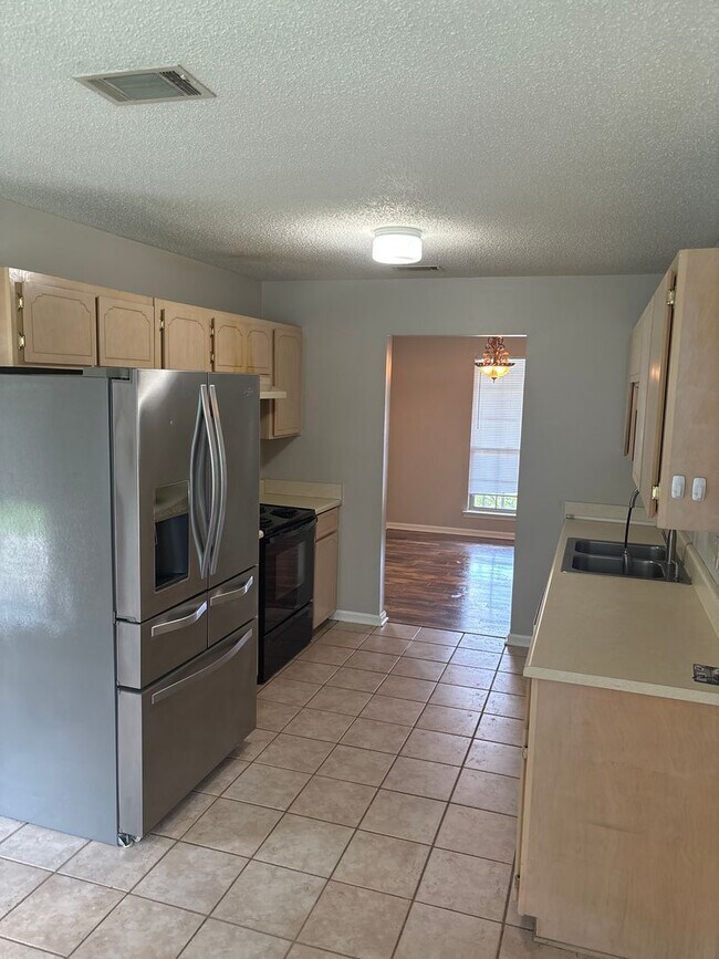 Building Photo - 1313 Crossgate Ct