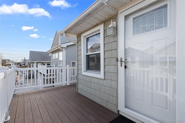 Building Photo - 75 Wisconsin St