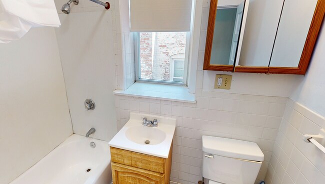 Building Photo - 9/1 No Fee! Sunny 3BR on Brighton/Brookline border