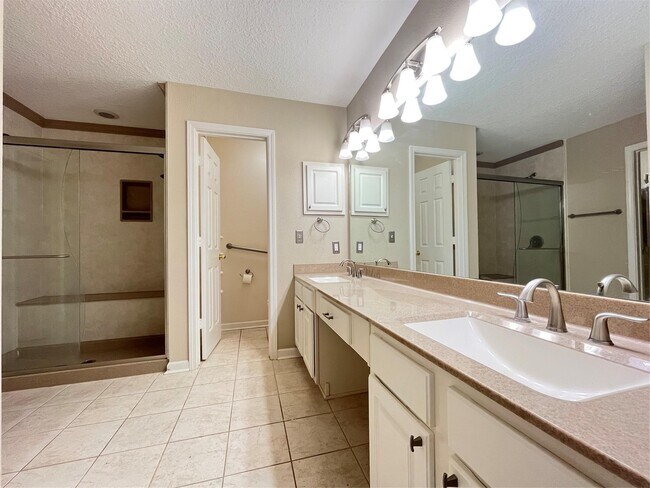 Building Photo - 5730 Forest Timbers Dr
