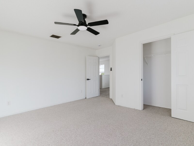 Building Photo - 1606 Willow Way