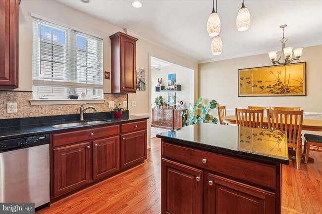 Building Photo - 9327 Hundith Hill Ct