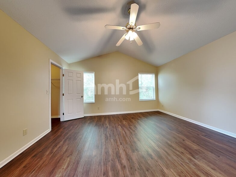 Building Photo - 4857 Rialto Ridge Dr