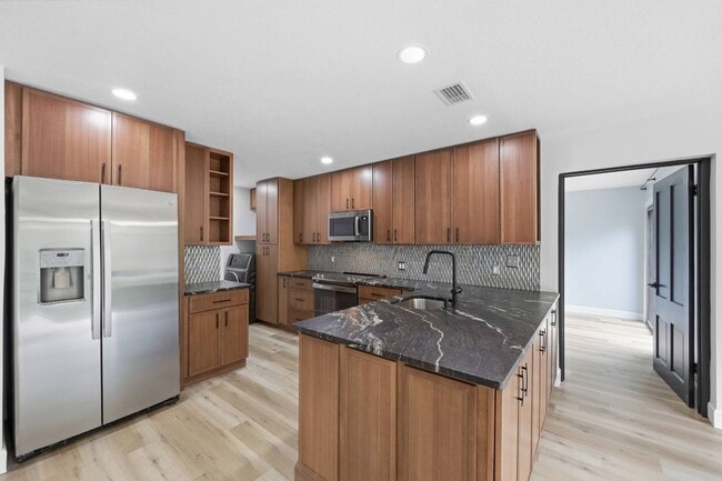 Building Photo - 8753 Como Lake Dr