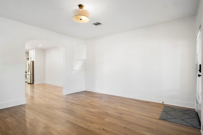 Building Photo - 1129 Euclid St