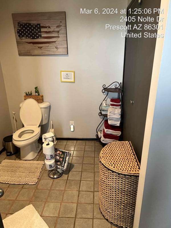 Building Photo - 2405 Nolte Dr