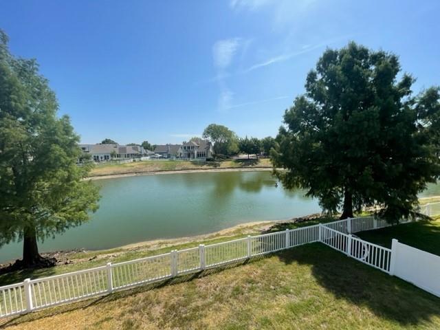 Building Photo - 10253 Lakeview Dr