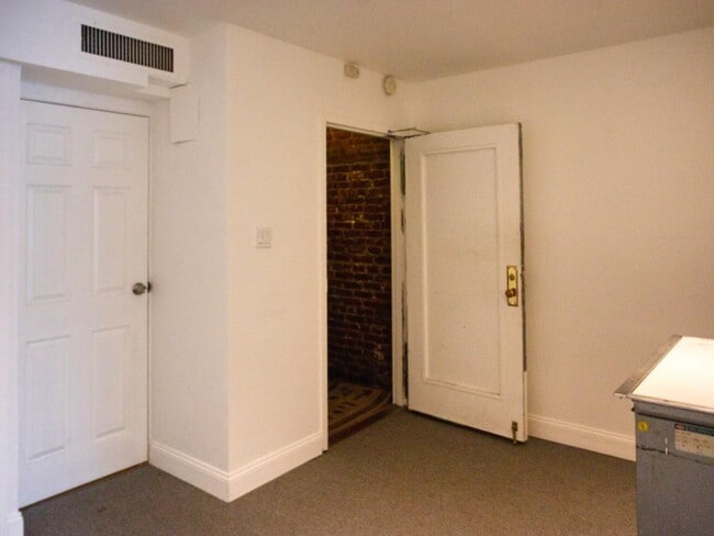 Building Photo - 6412 18th Ave