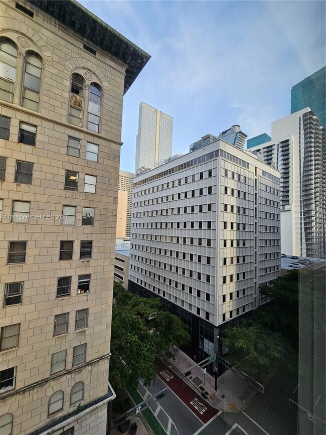 Building Photo - 151 SE 1st St