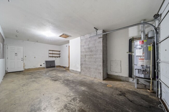 Building Photo - 4218 6th Ave NE