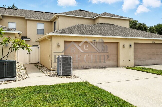 Building Photo - 13800 Golden Russet Dr