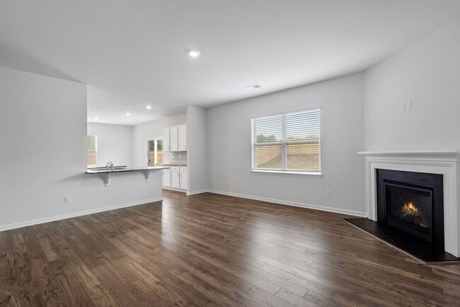 Building Photo - 340 Fenwick Dr